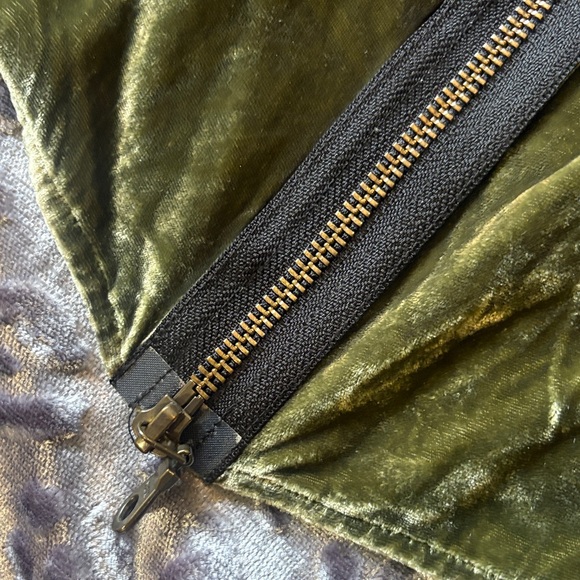 Soft Surroundings Olive Green Velvet Zip-up - Picture 7 of 10